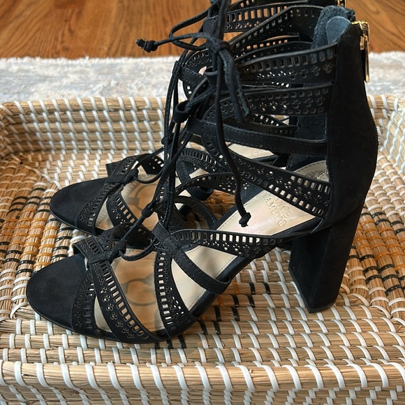 Vince Camuto Mindie Ghillie Sandals - Picture 4 of 6